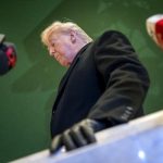 Presiden Donald Trump ramai dibicarakan di media sosial usai rumor sang presiden 79 tahun itu dilarikan ke rumah sakit beredar. (Foto: AFP/MANDEL NGAN)